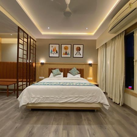 Hotel Apex International Vadodara Exterior photo
